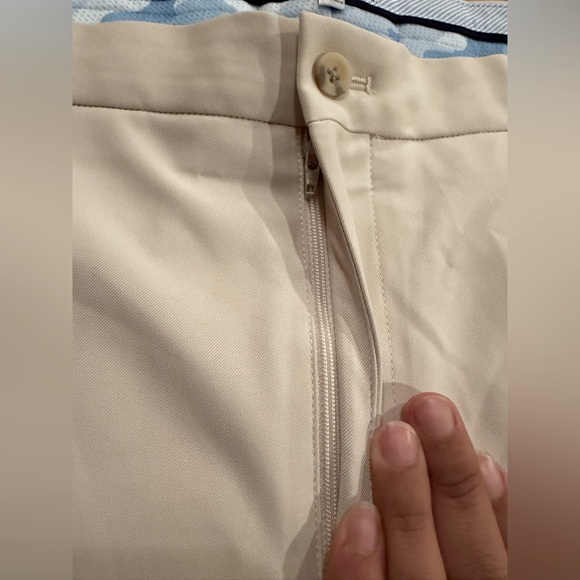 2 Pairs Peter Millar golf shorts - Picture 5 of 11